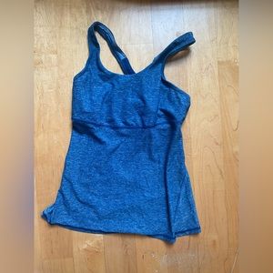 Lululemon top size 4